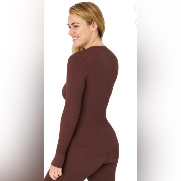 Kindly Yours Women's Seamless Rib Scoop Neck Thermal Top - Picture 4 of 9